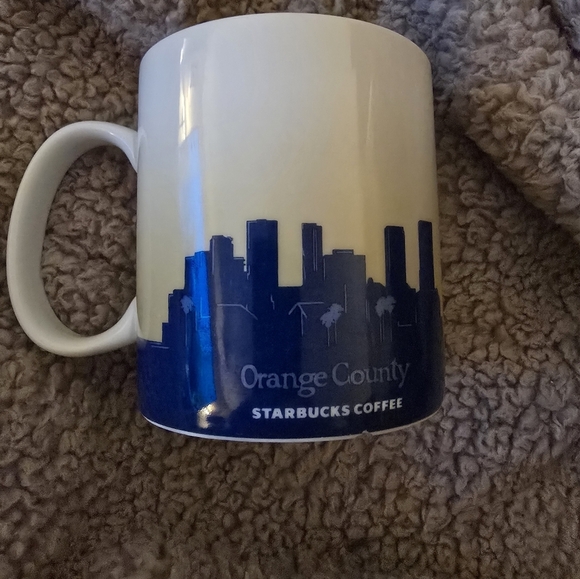 Starbucks Orange County Mug - Blue and Cream 2010 - Picture 4 of 6